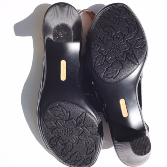 NWOT size 8.5 Narrow black Softspots Neima heeled sandals - Picture 5 of 8